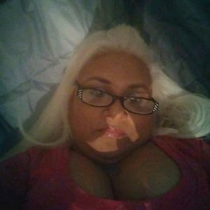 Meet your Posher, Angelita